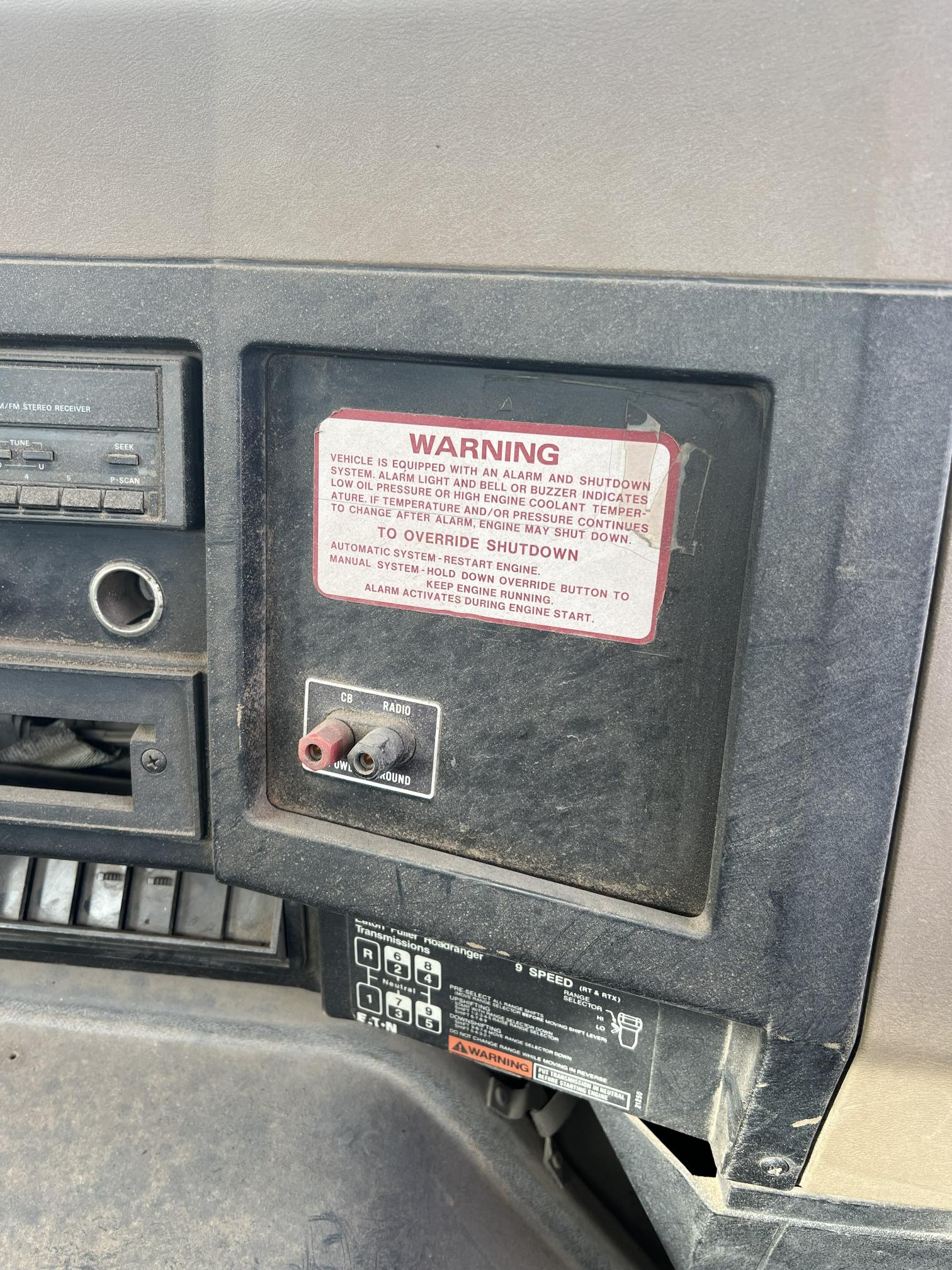 1990 INTERNATIONAL 8300 Eagle - Image 35