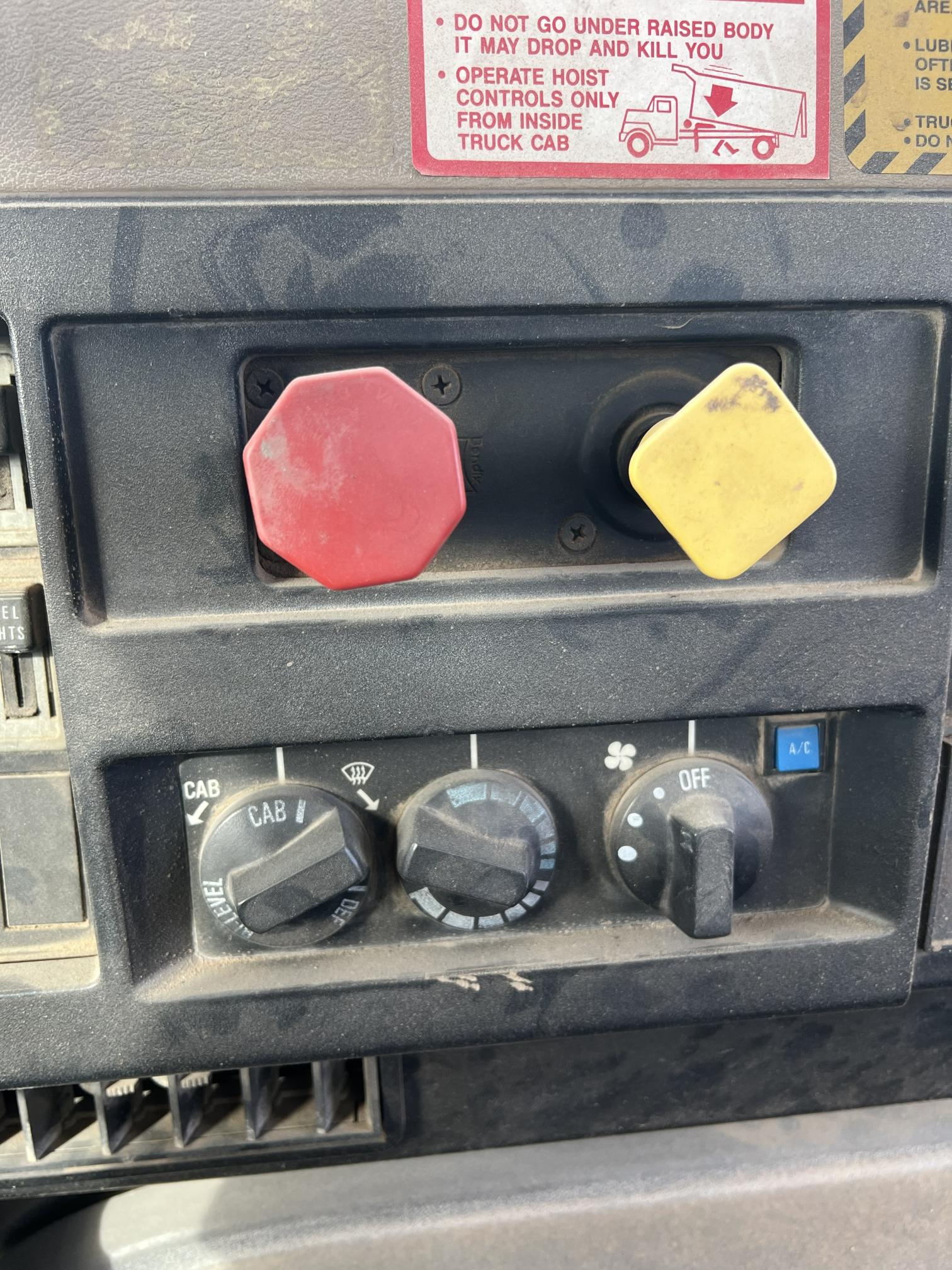 1990 INTERNATIONAL 8300 Eagle - Image 33