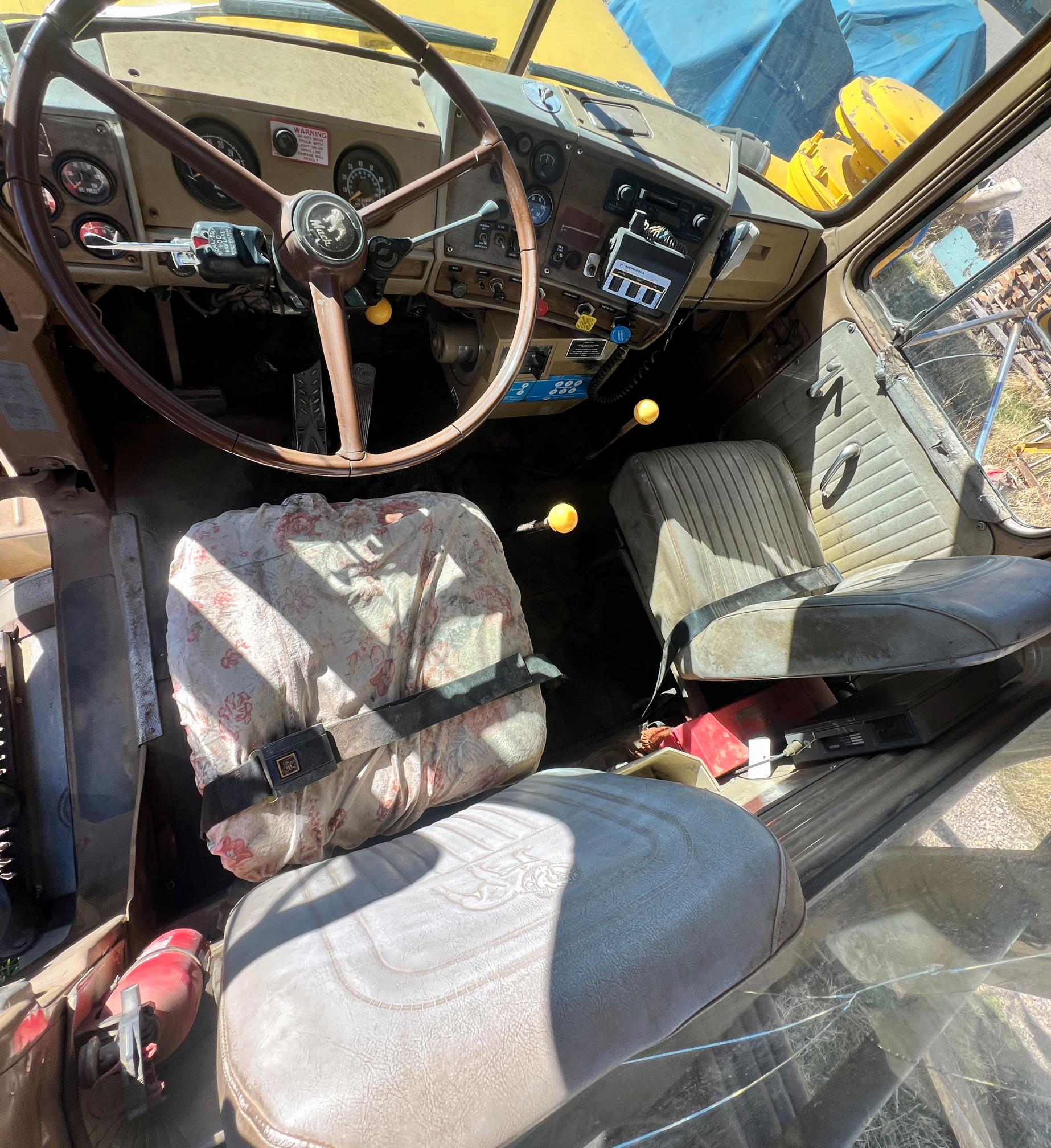 1977 MACK RS767LST - Image 17