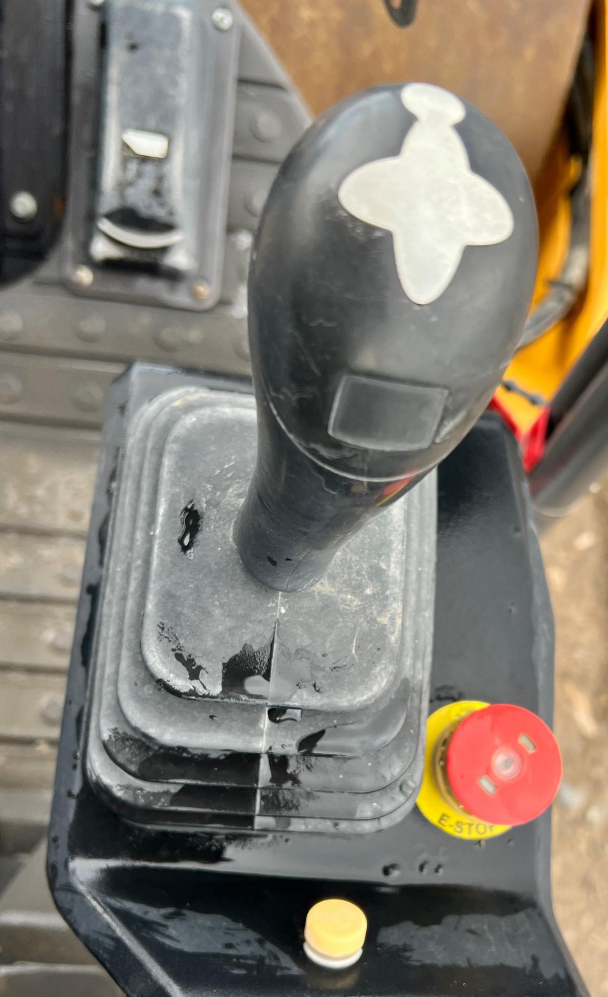 2017 VOLVO SD45d - view 12 of 28