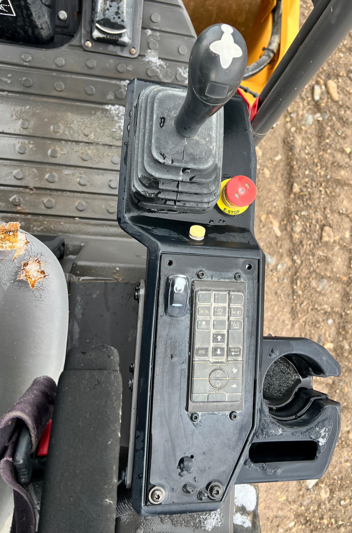 2017 VOLVO SD45d - Image 13