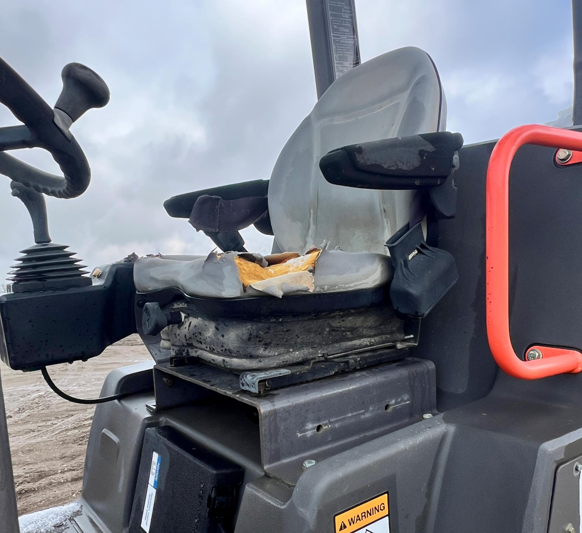 2017 VOLVO SD45d - view 14 of 28