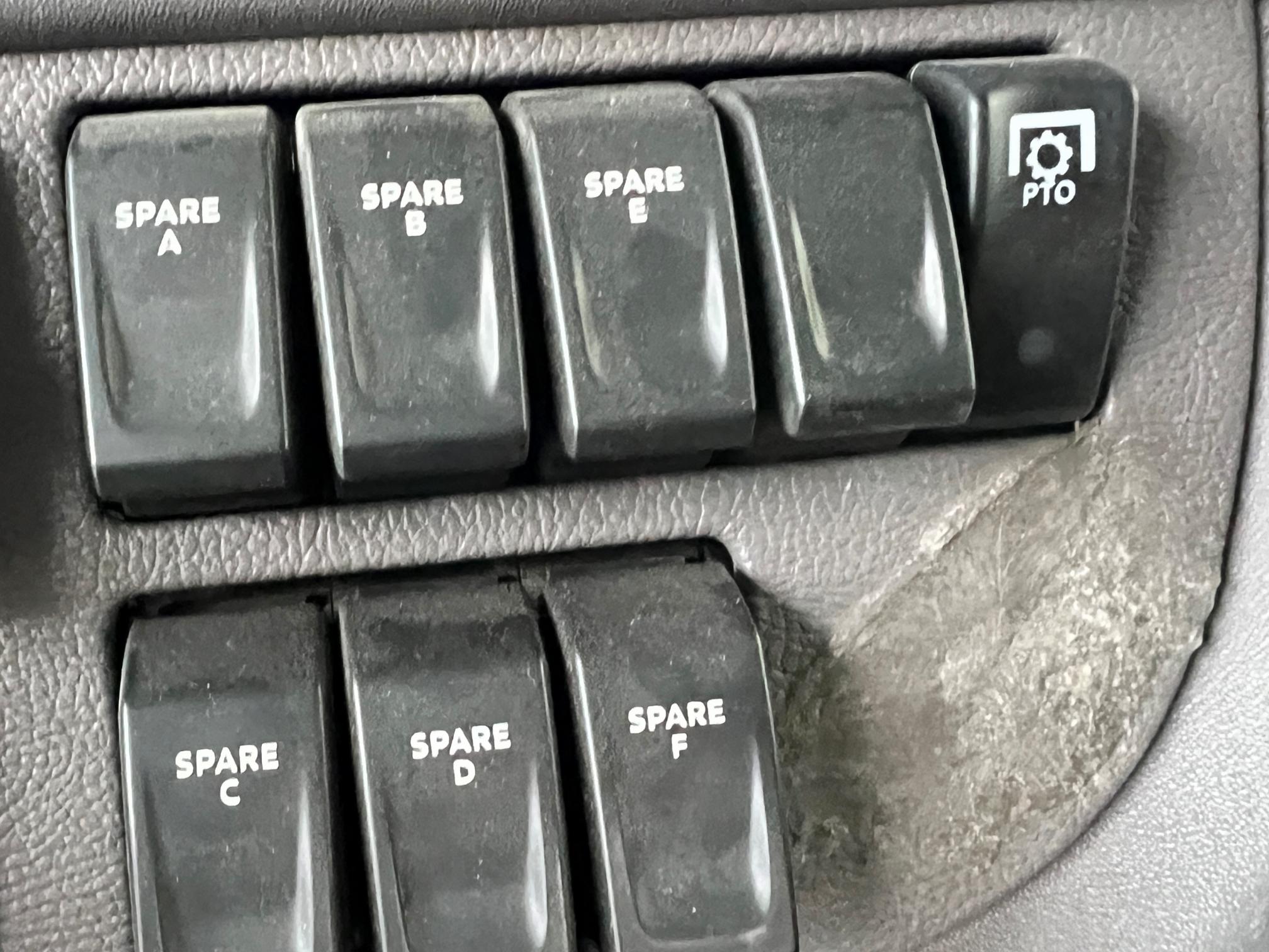 2023 PETERBILT 389 - Image 22