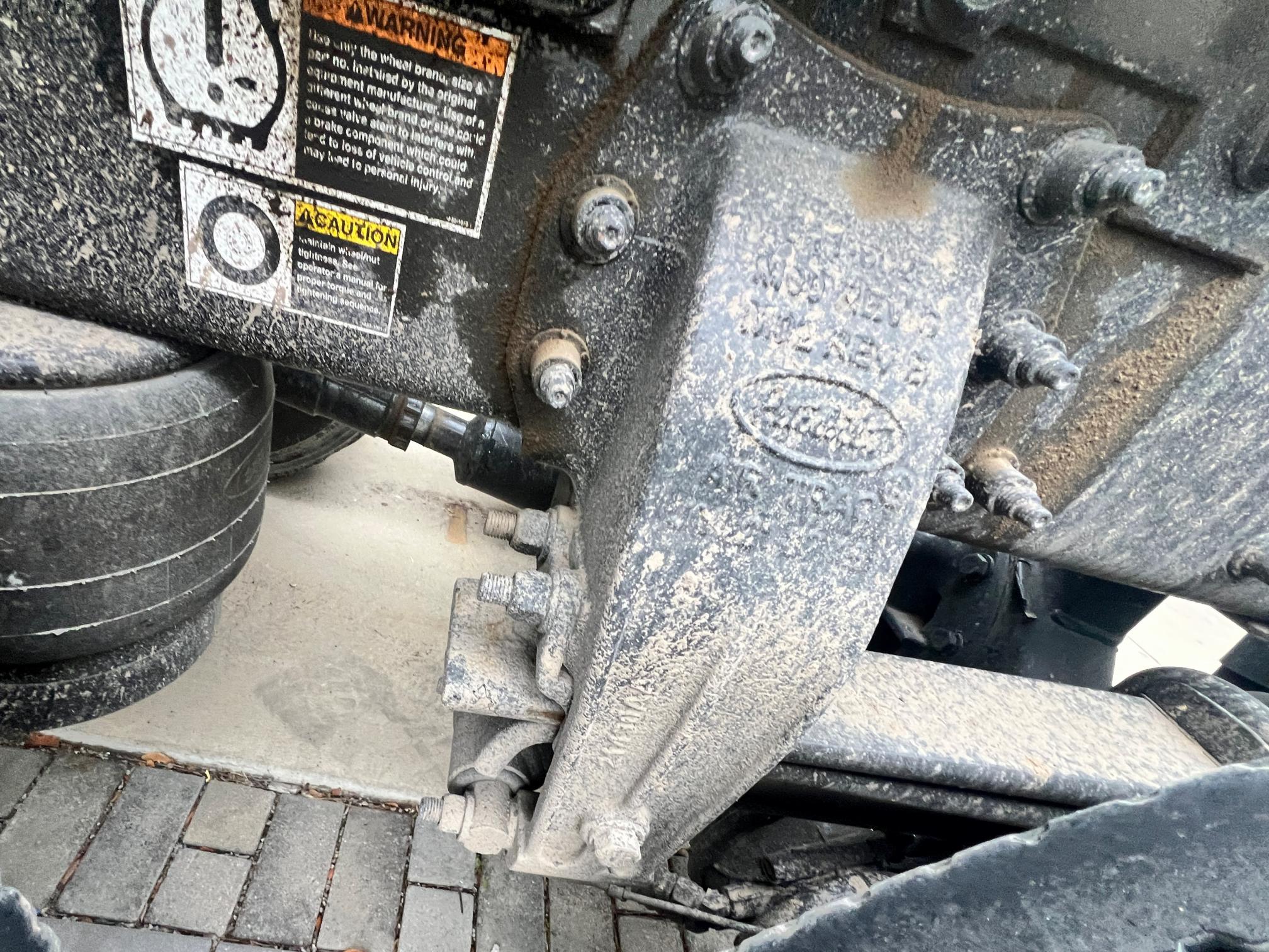 2023 PETERBILT 389 - Image 52