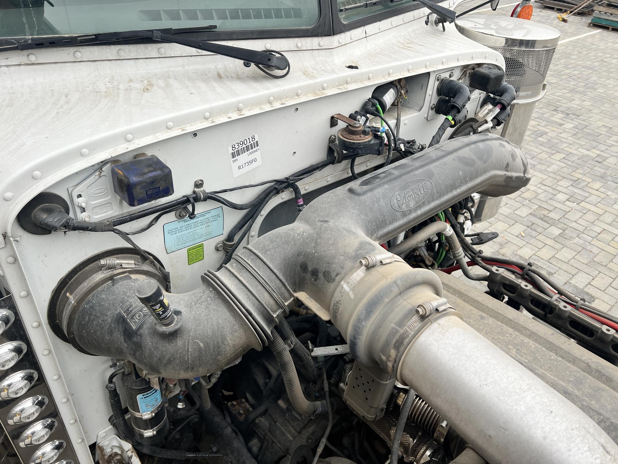 2023 PETERBILT 389 - Image 67