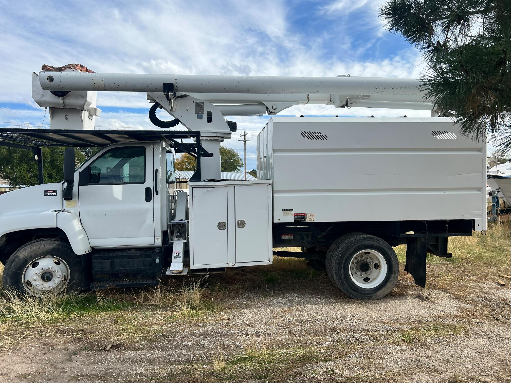 2008 GMC Top Kick C7500 - Image 3