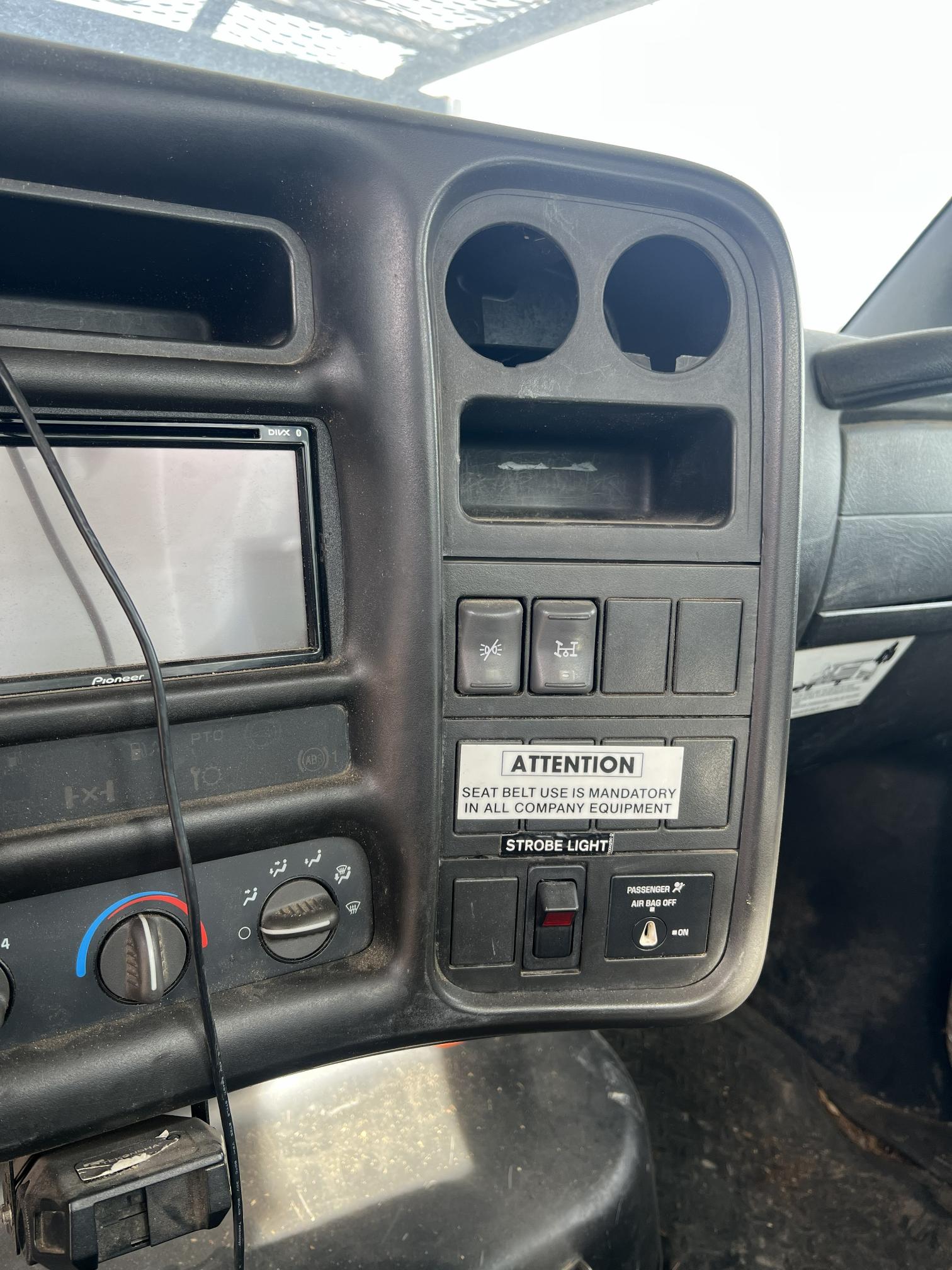 2008 GMC Top Kick C7500 - Image 61