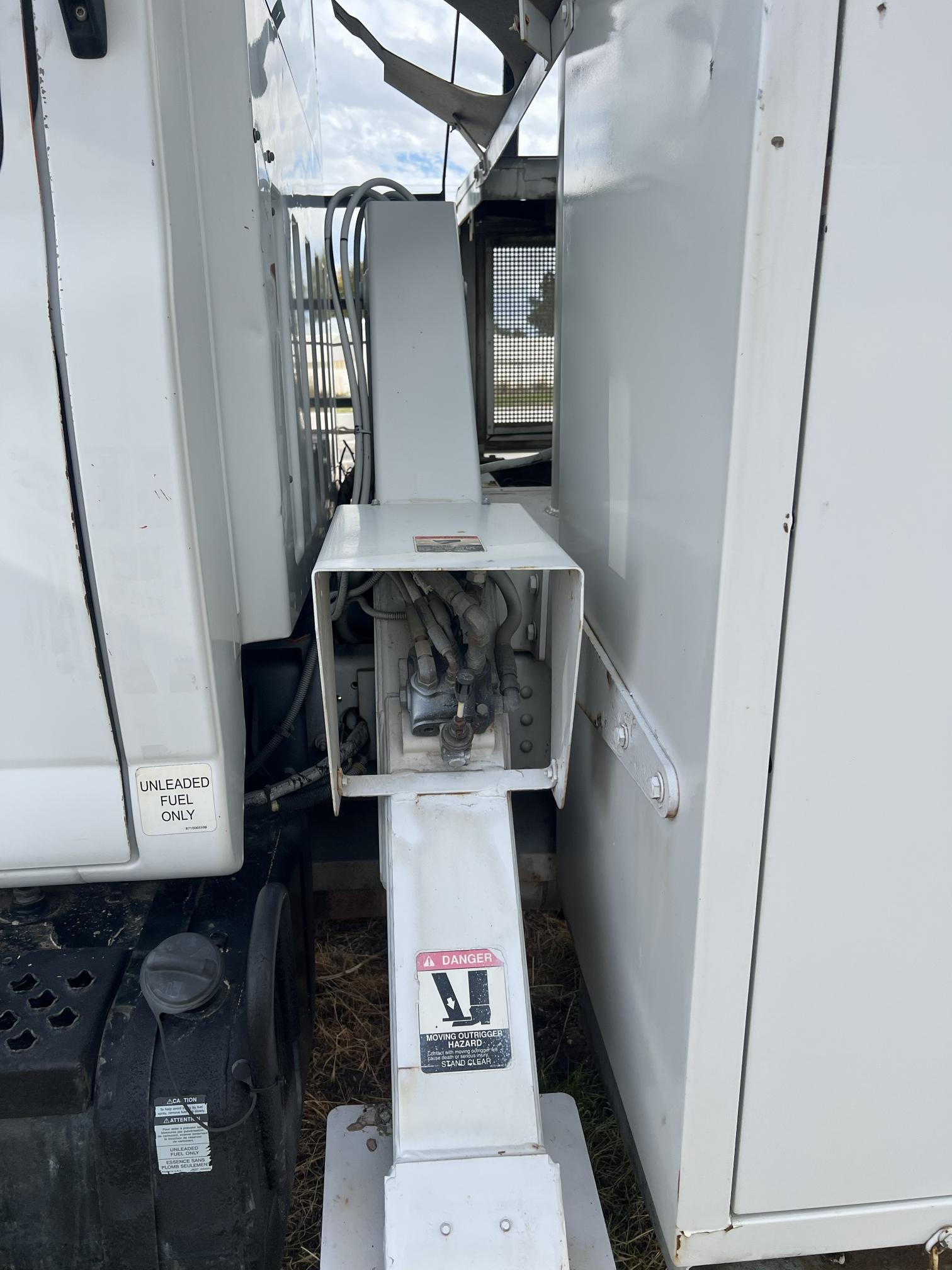 2008 GMC Top Kick C7500 - Image 41