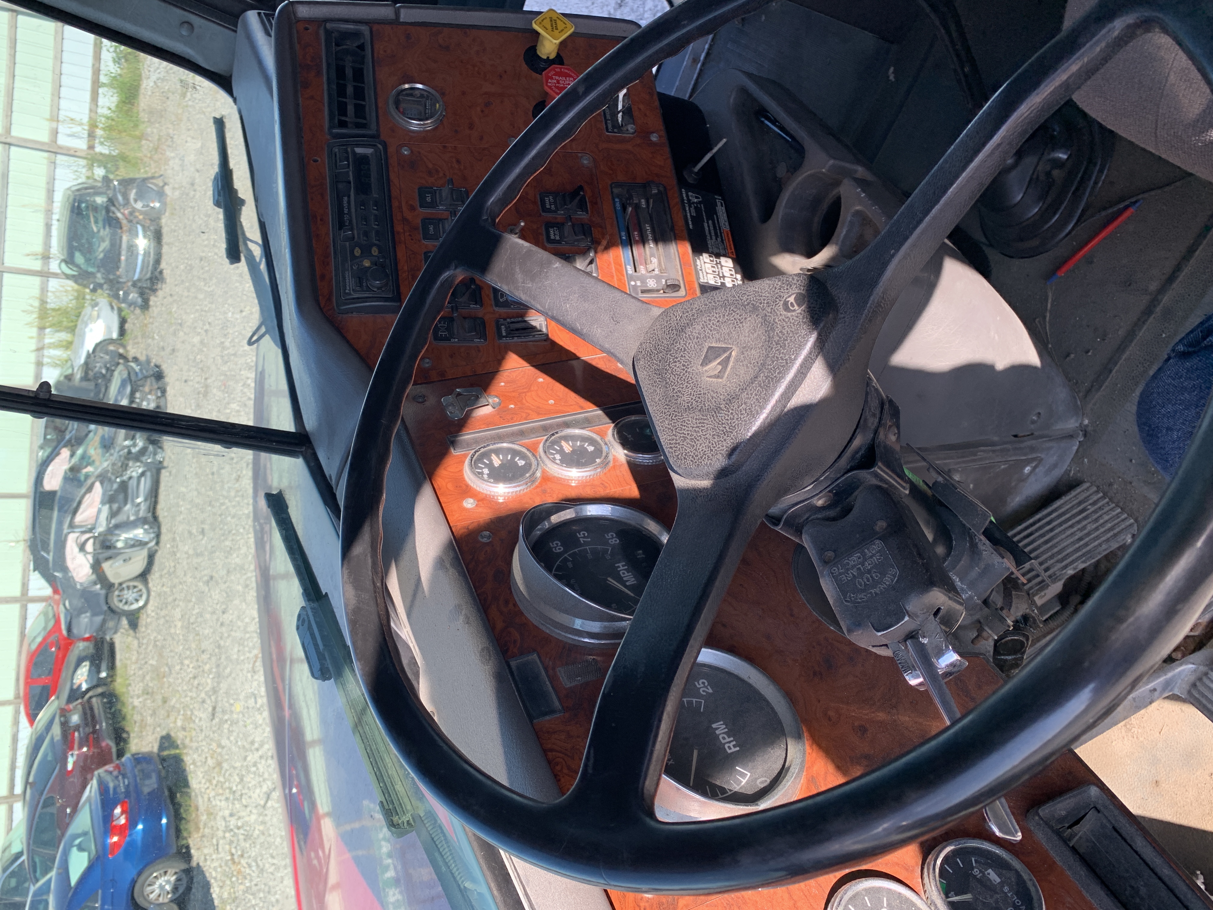 1995 INTERNATIONAL 9400 - Image 17