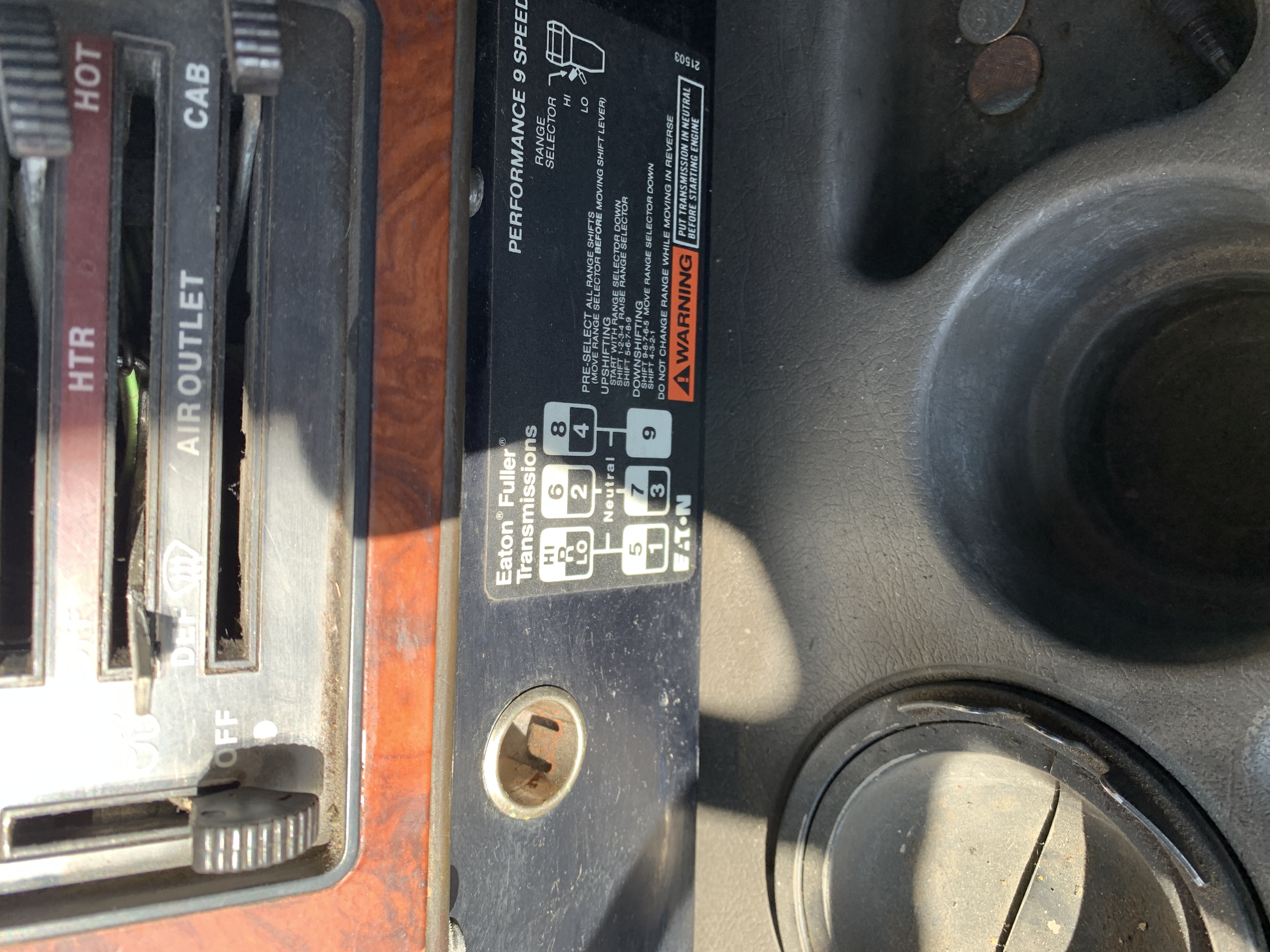 1995 INTERNATIONAL 9400 - Image 19