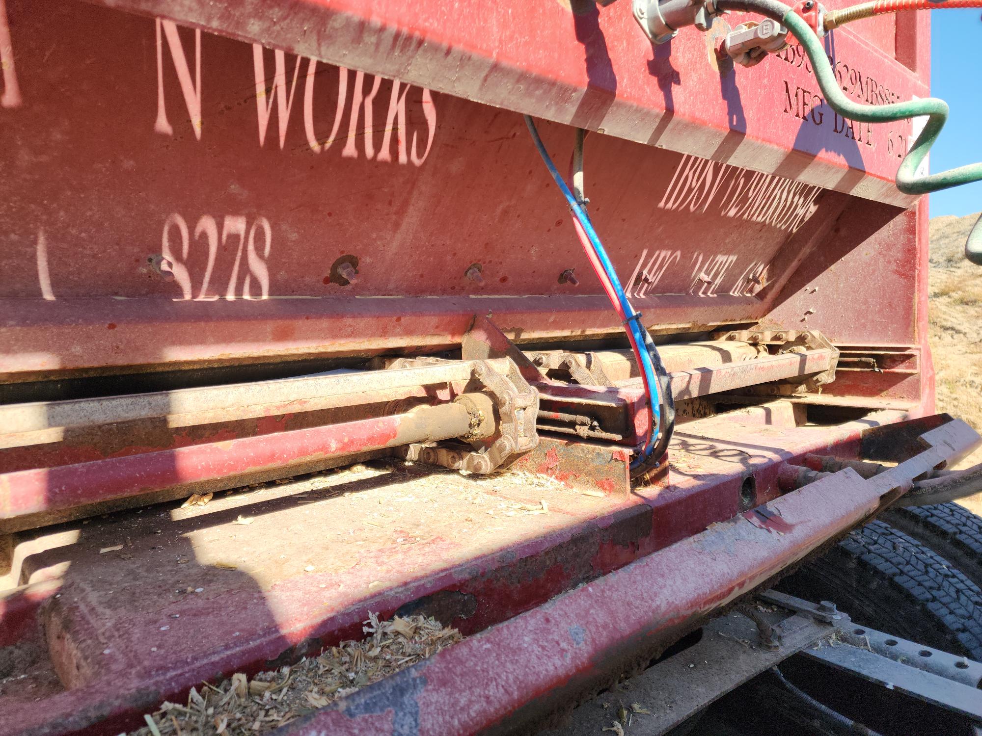 2021 BURLEY IRON WORKS 36' x 96"  Live Bottom Trailer - view 15 of 19