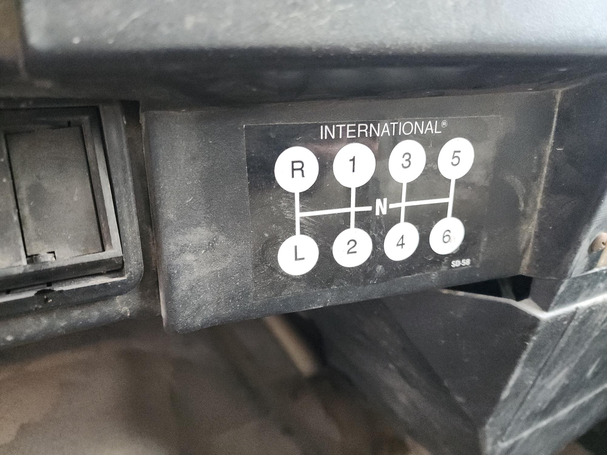 1993 INTERNATIONAL 4700  4x2 - Image 11