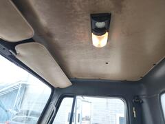 1993 INTERNATIONAL 4700  4x2 - Image 18