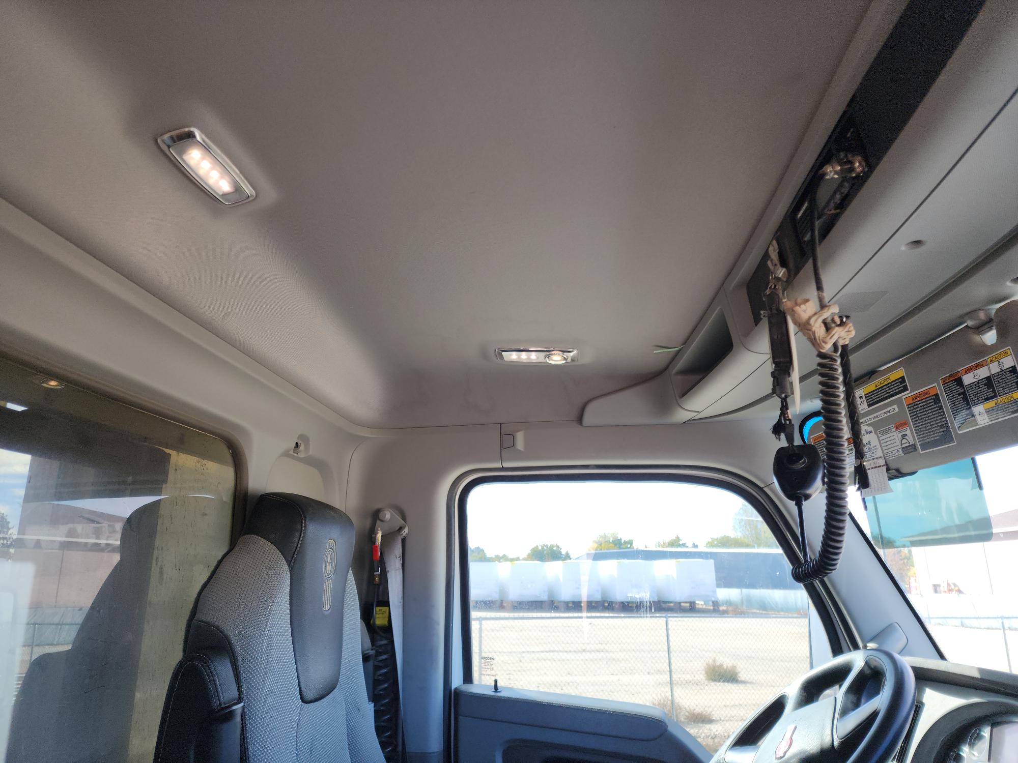 2021 KENWORTH T880 - Image 28