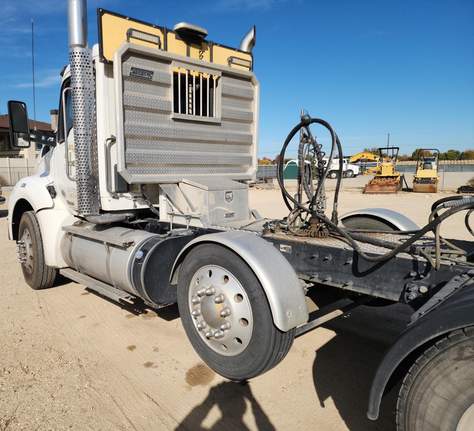 2021 KENWORTH T880 - Image 5