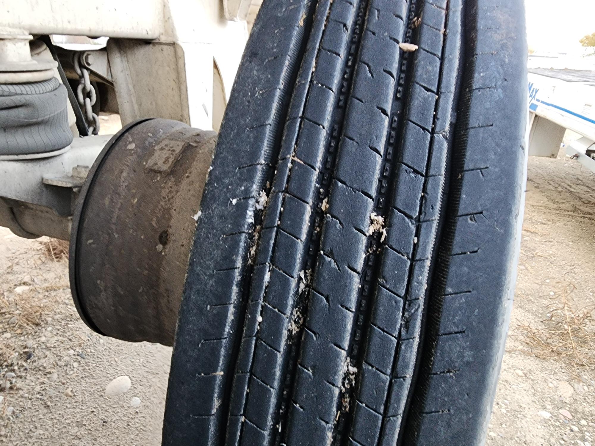 2022 DRAGON 36' x 102" - view 15 of 21