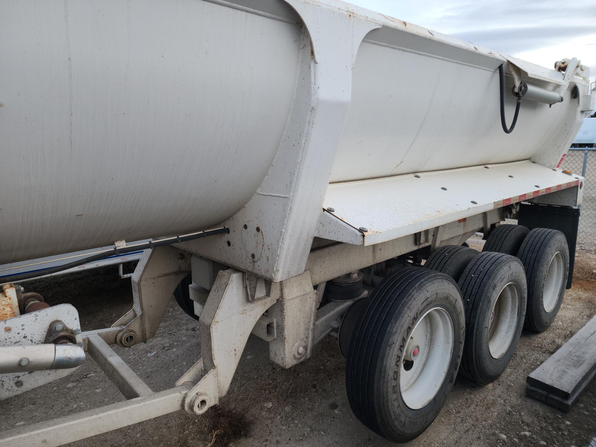 2022 DRAGON 36' x 102" - view 4 of 21