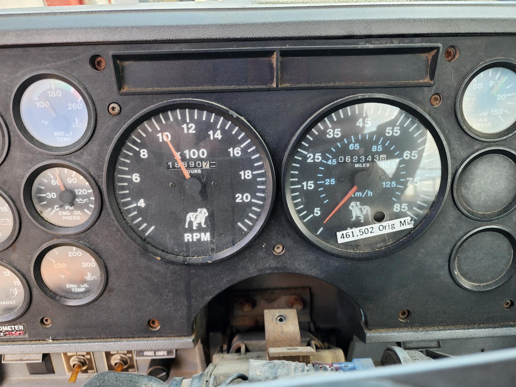 1998 MACK CH613 - Image 12