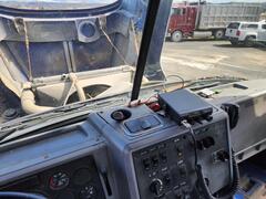 1998 MACK CH613 - Image 25
