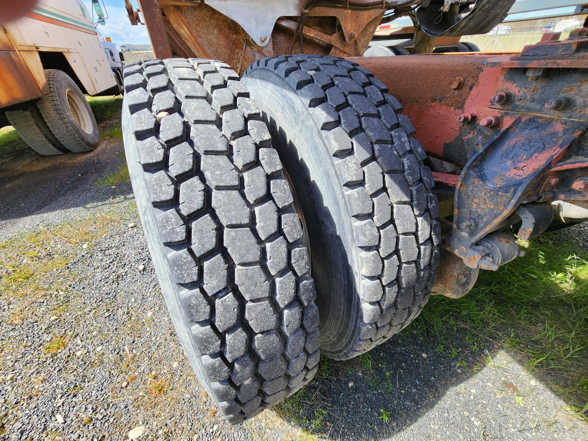 1998 MACK CH613 - Image 30