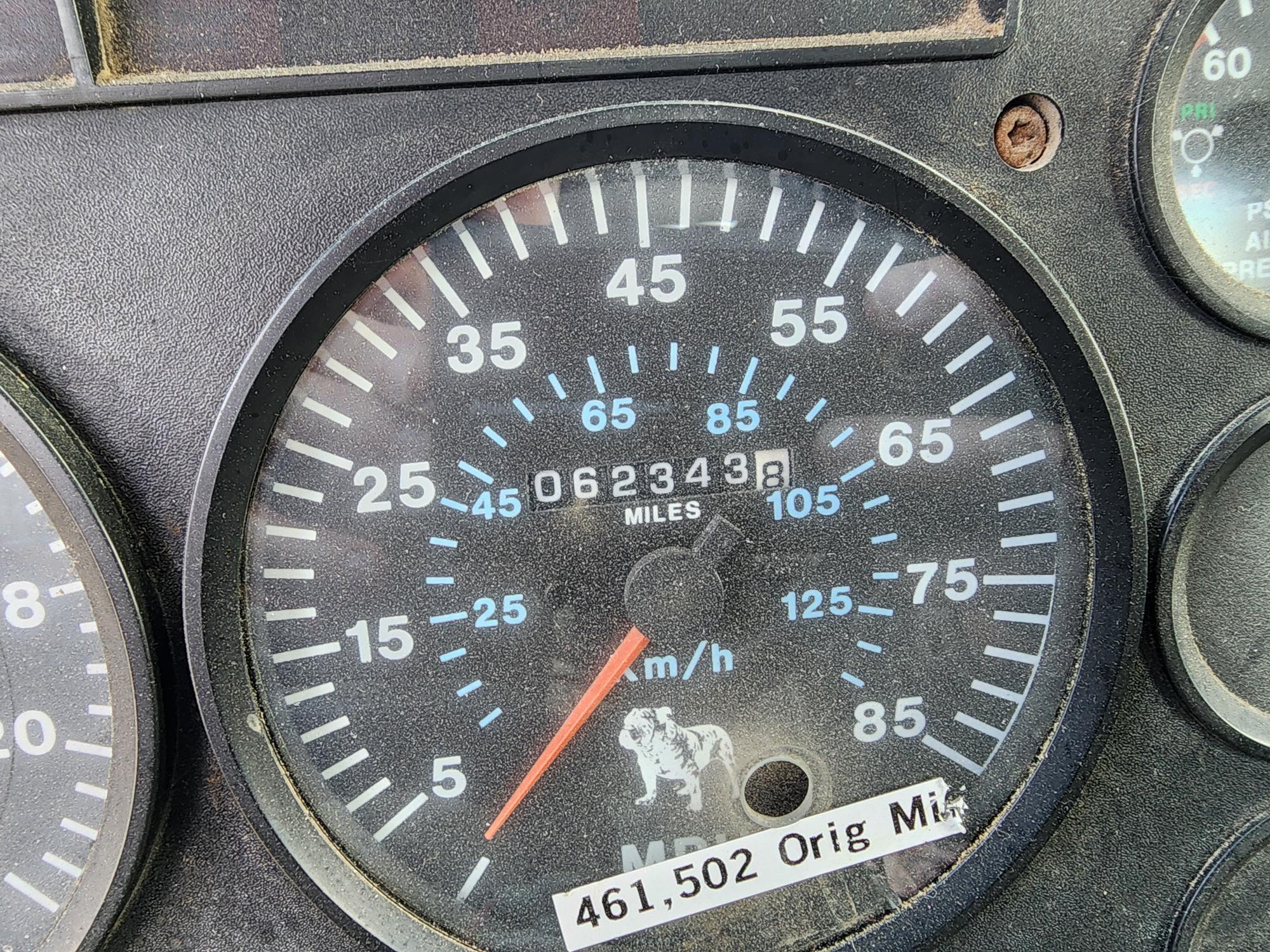 1998 MACK CH613 - Image 4