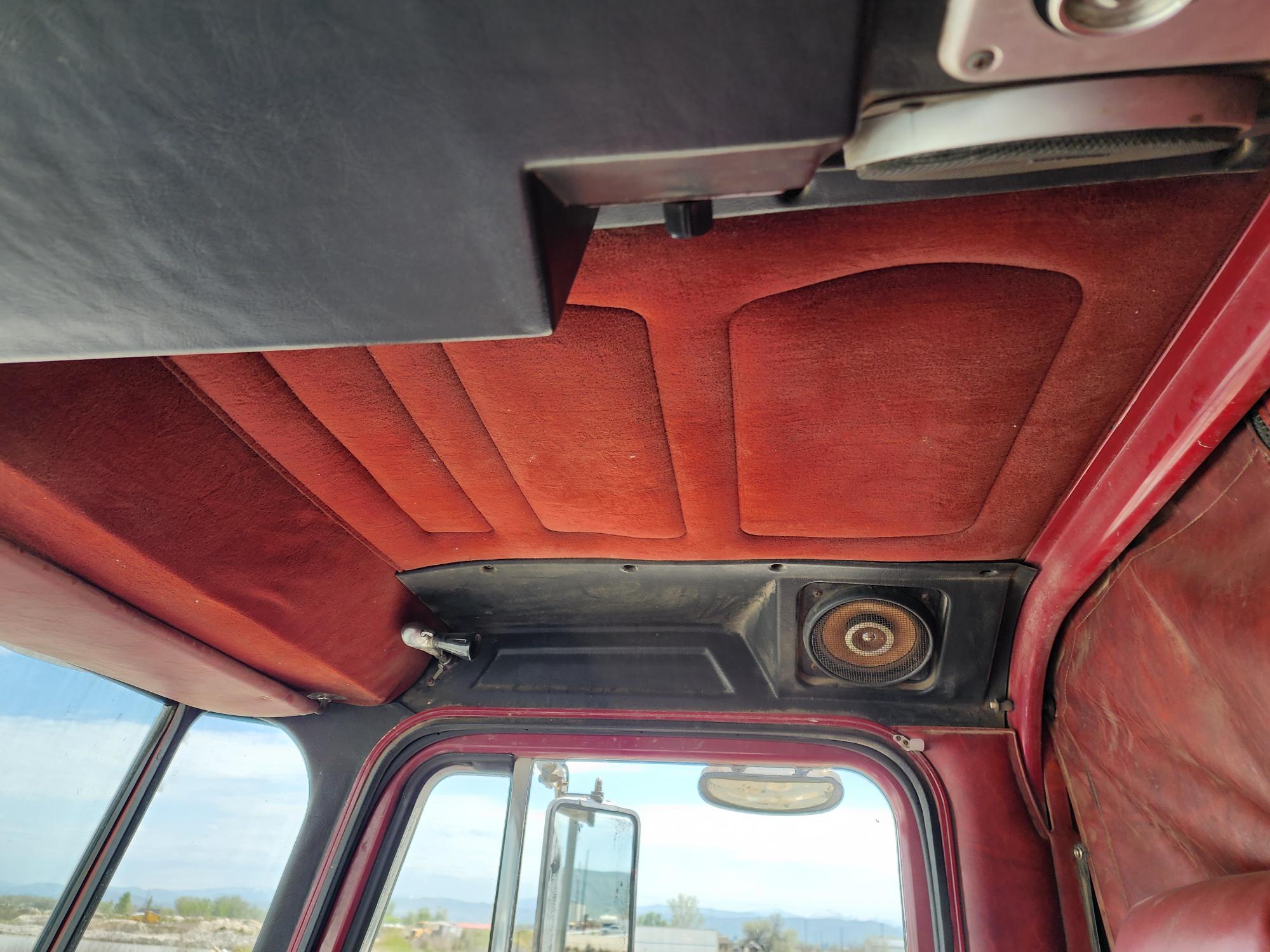 1985 PETERBILT 362 - Image 43