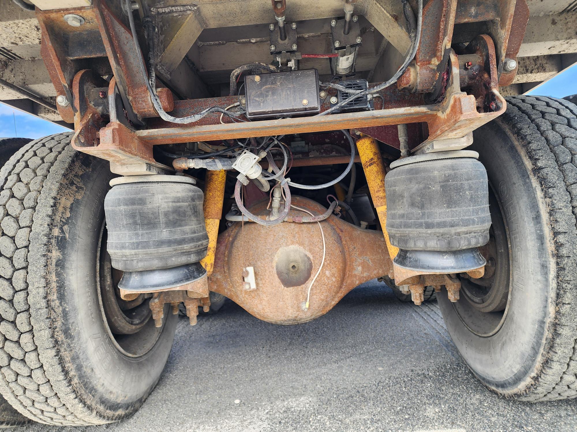 1985 PETERBILT 362 - Image 30