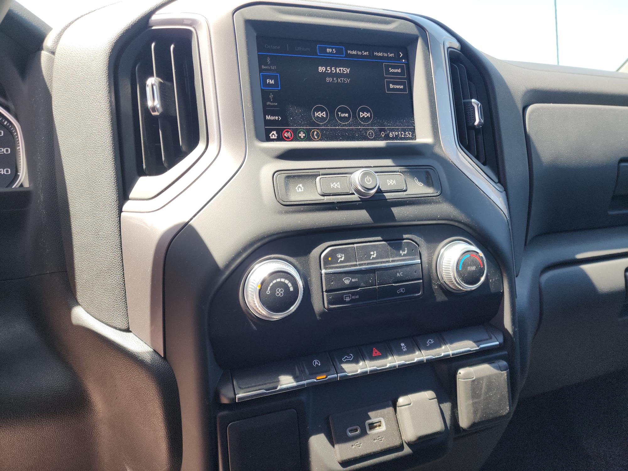 2022 GMC Sierra Limited 1500 - view 10 of 19