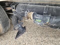 1999 FREIGHTLINER FL70 - Image 26