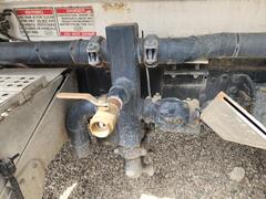 1999 FREIGHTLINER FL70 - Image 31