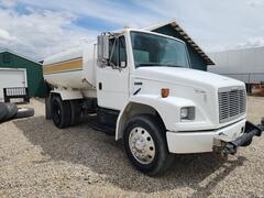 1999 FREIGHTLINER FL70 - Image 7