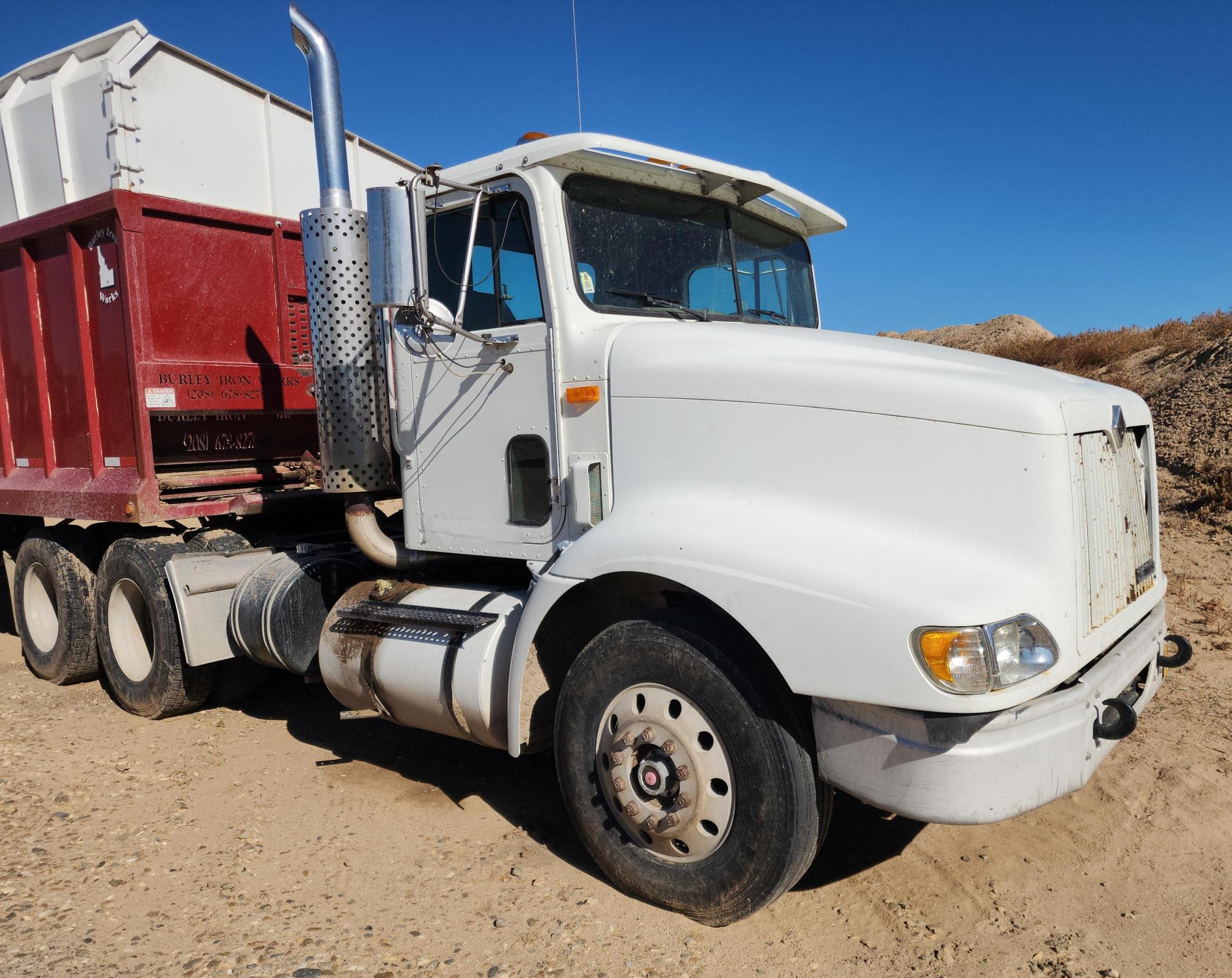 1998 INTERNATIONAL 9100 6x4 Day Cab