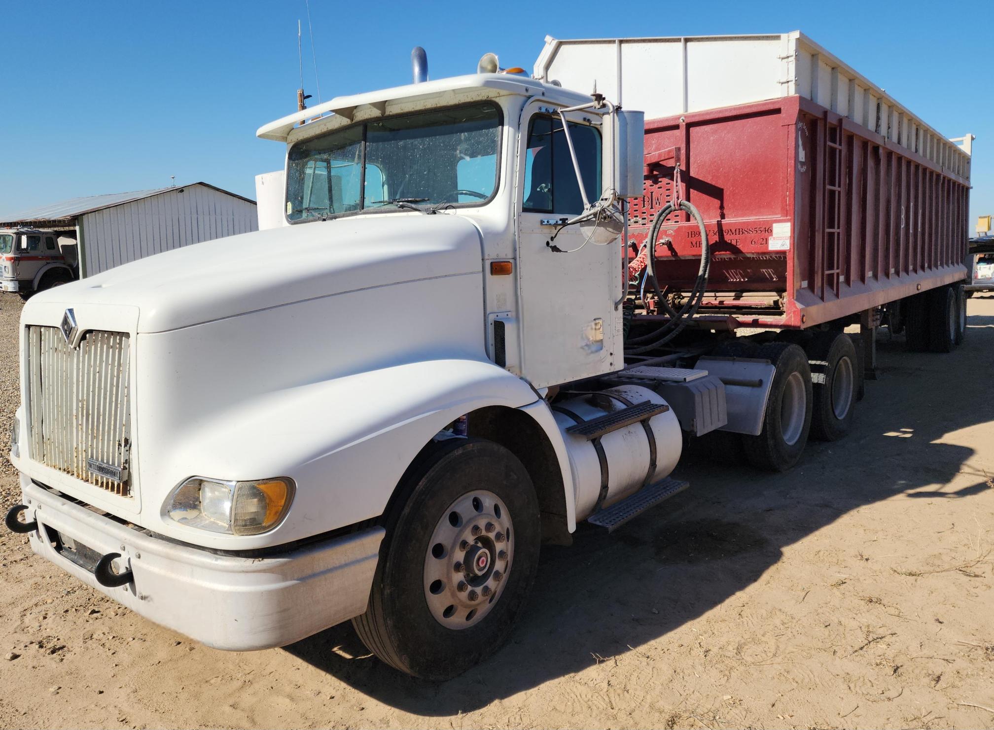 1998 INTERNATIONAL 9100 6x4 Day Cab - view 2 of 38
