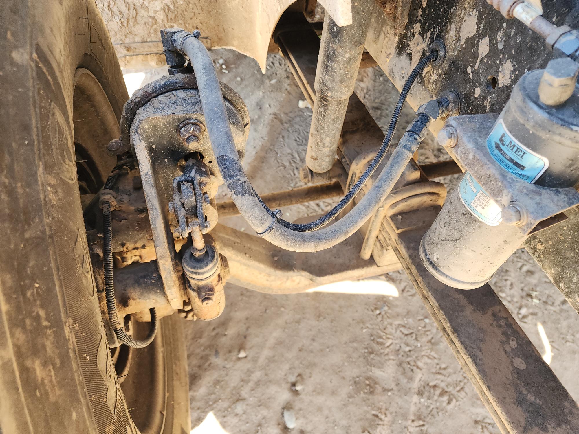 1998 INTERNATIONAL 9100 6x4 Day Cab - Image 36