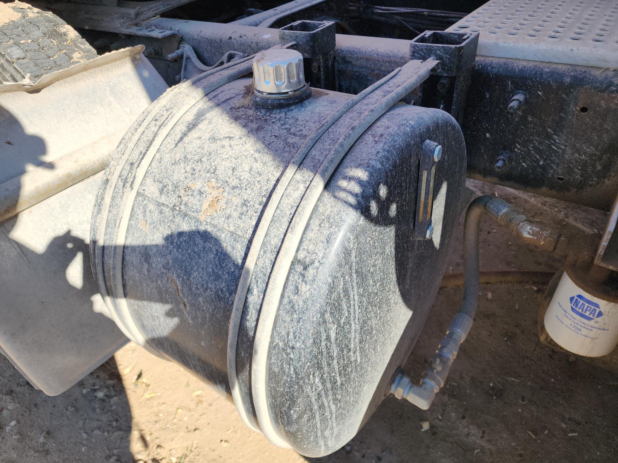 1998 INTERNATIONAL 9100 6x4 Day Cab - Image 37