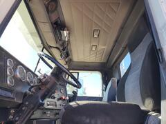 1998 INTERNATIONAL 9100 6x4 Day Cab - Image 17