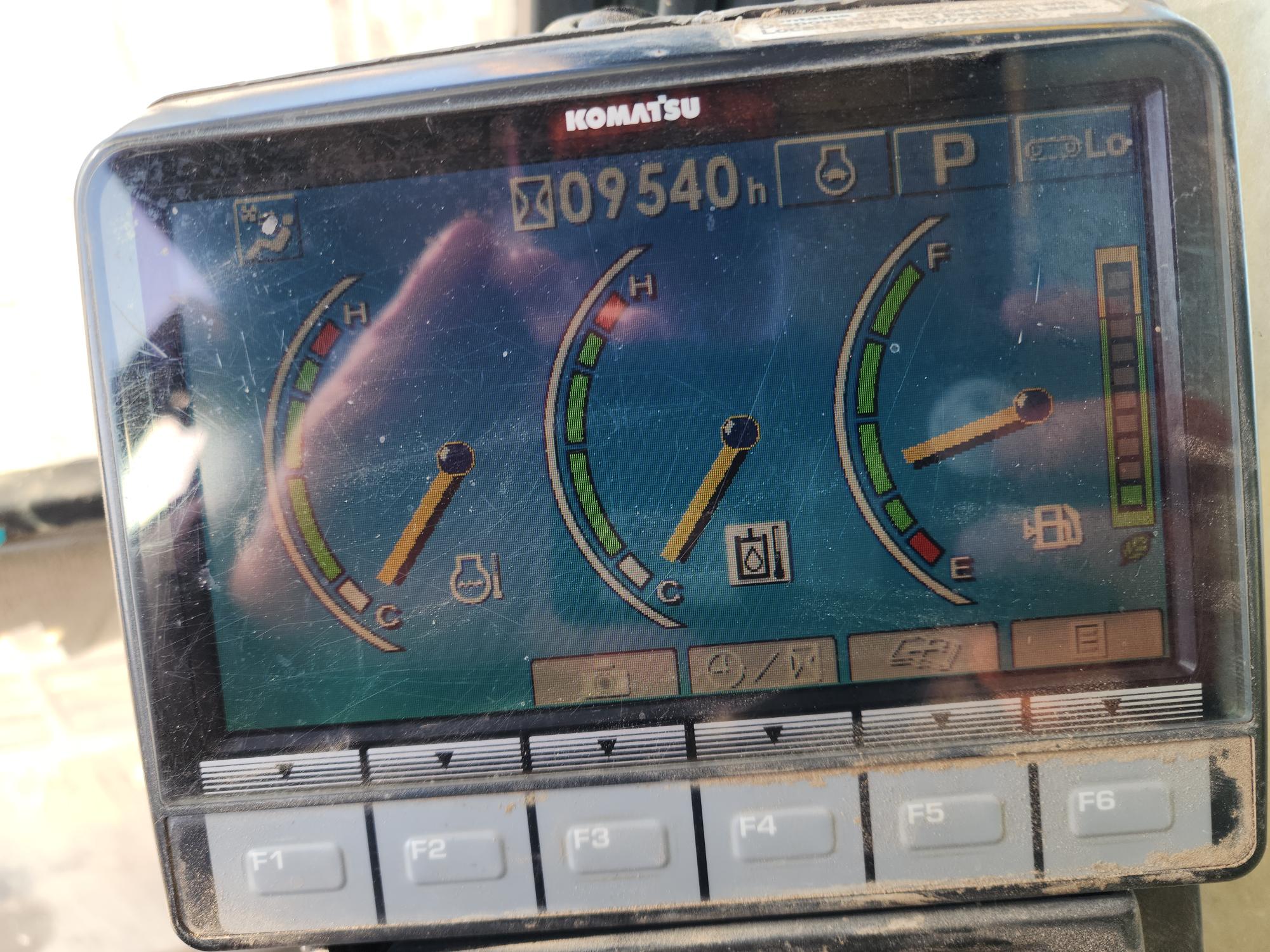 2011 KOMATSU PC228USLC-8 - view 4 of 46