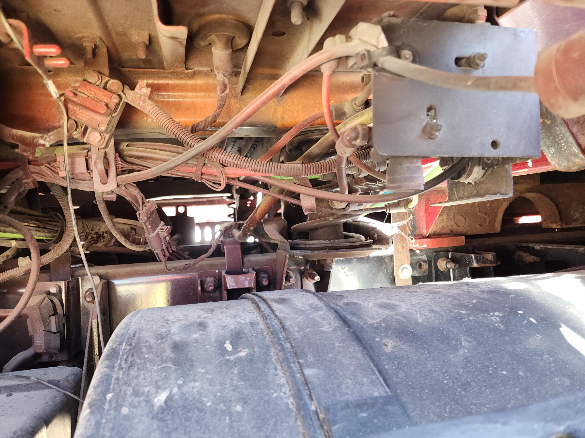 2008 VOLVO VNM D13 4x2 - Image 22