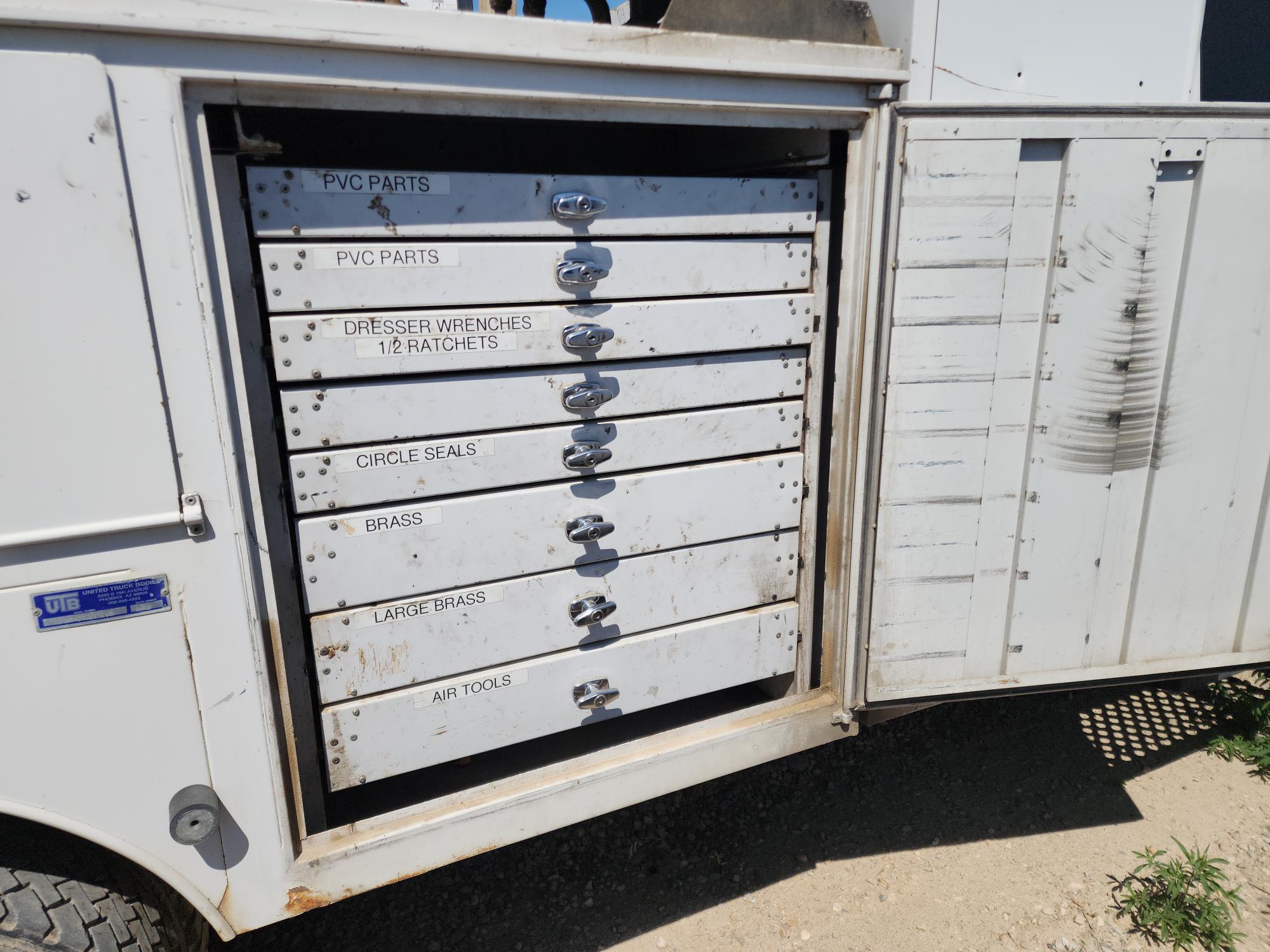 2009 CHEVROLET KODIAK C5500 Service Truck - Image 12