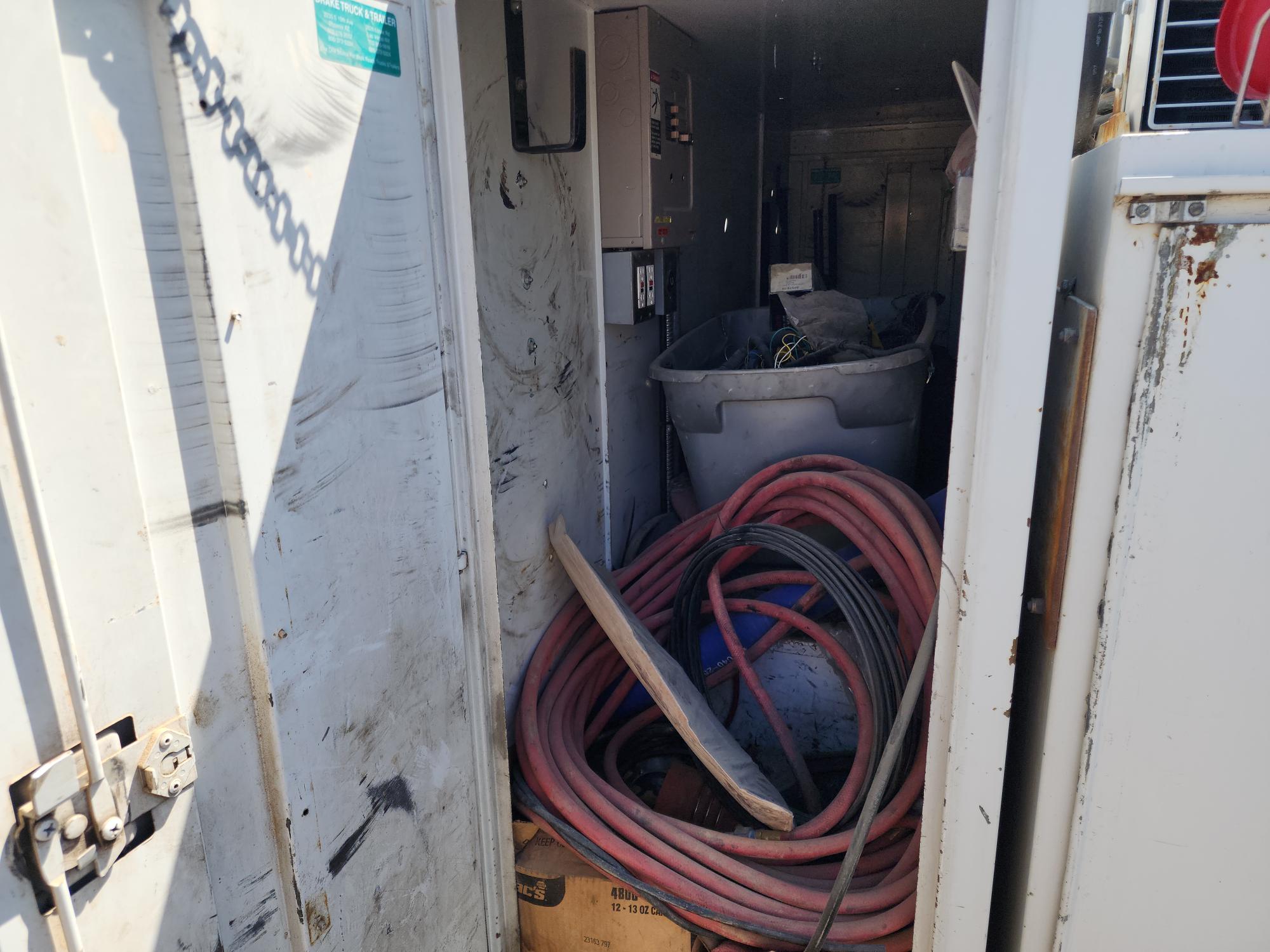 2009 CHEVROLET KODIAK C5500 Service Truck - Image 25