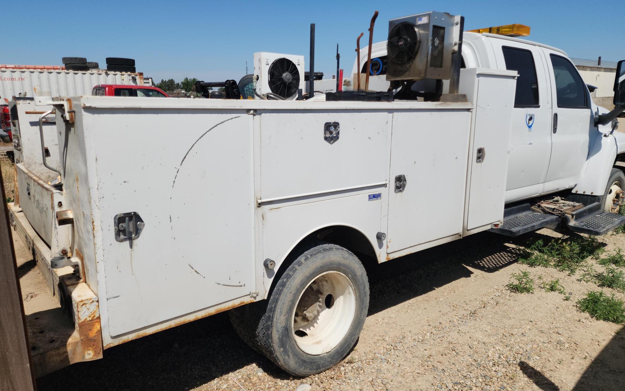 2009 CHEVROLET KODIAK C5500 Service Truck - Image 6