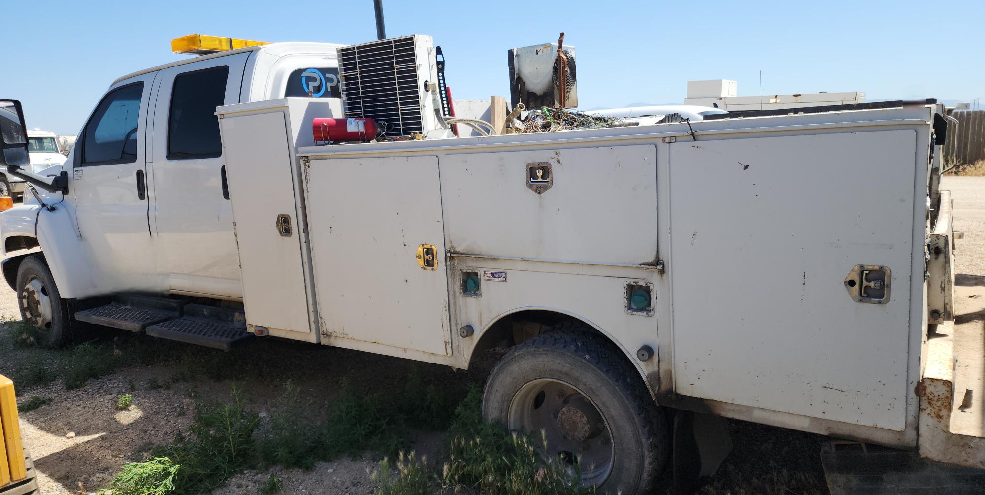 2009 CHEVROLET KODIAK C5500 Service Truck - Image 5
