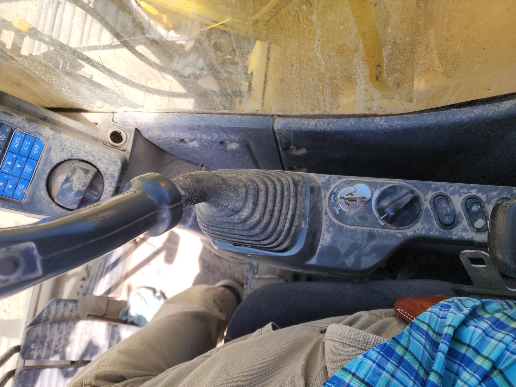 2009 KOMATSU PC138USLC - view 9 of 32