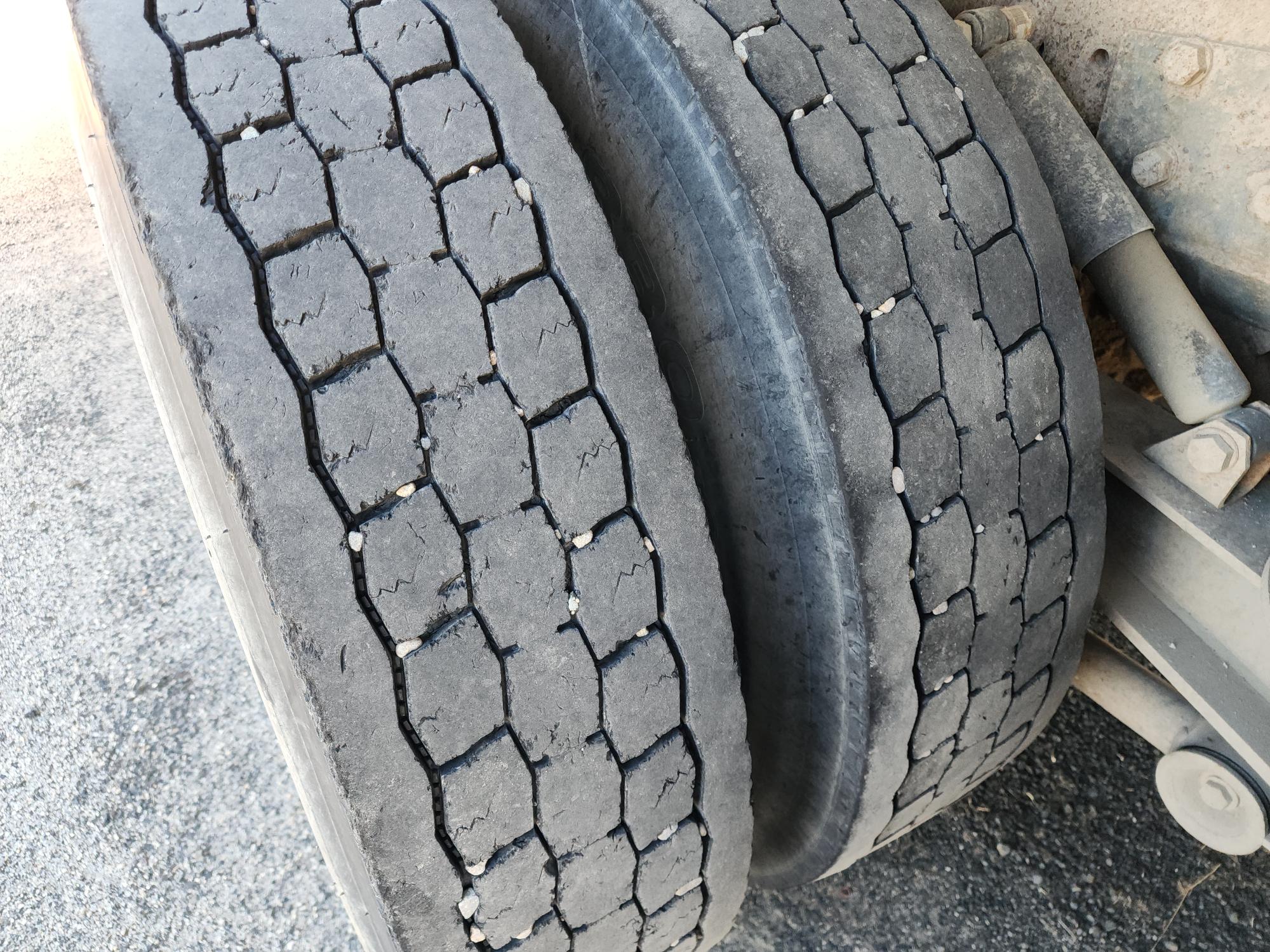 1989 PETERBILT 377 - Image 21