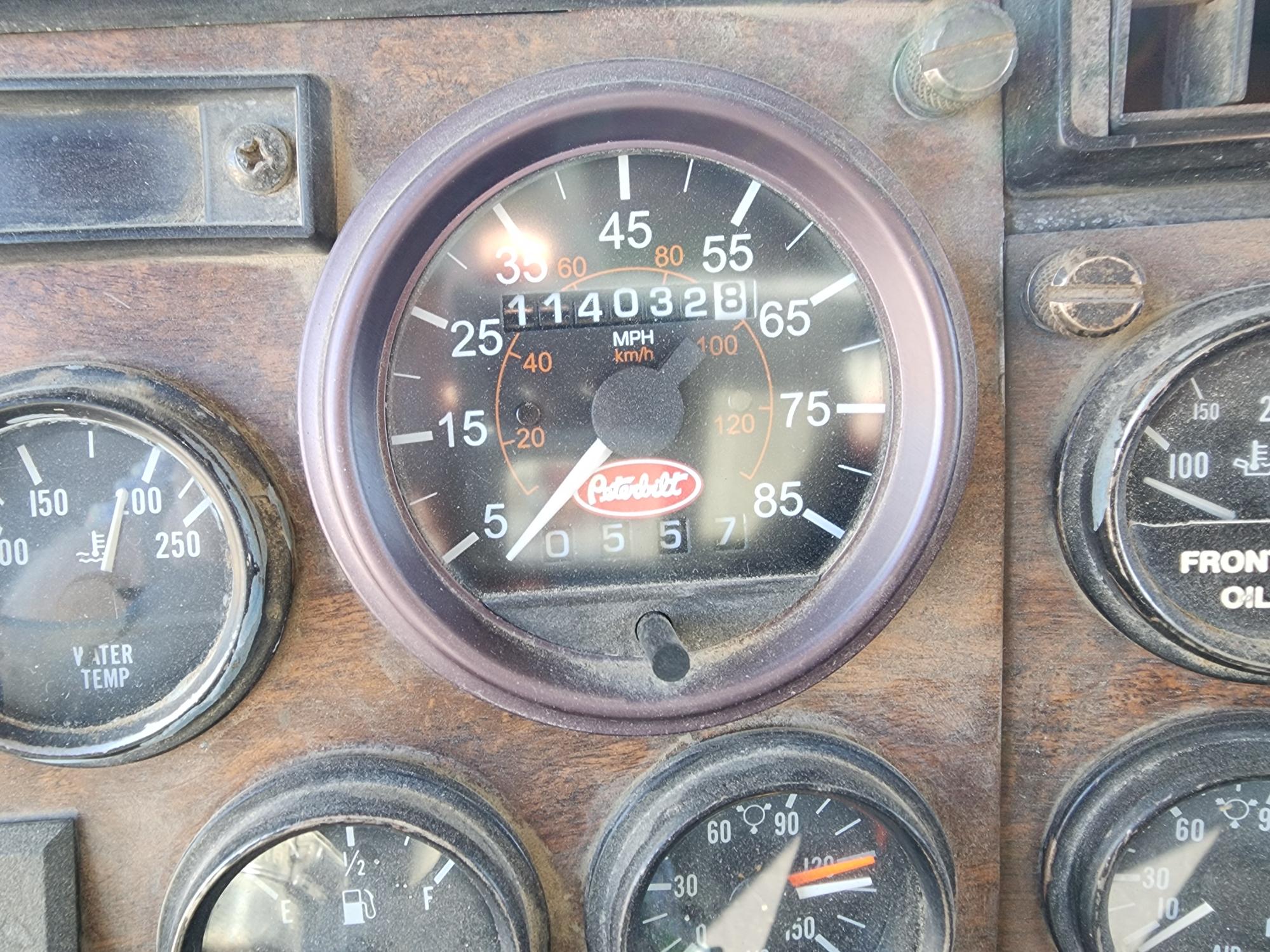 1989 PETERBILT 377 - Image 9