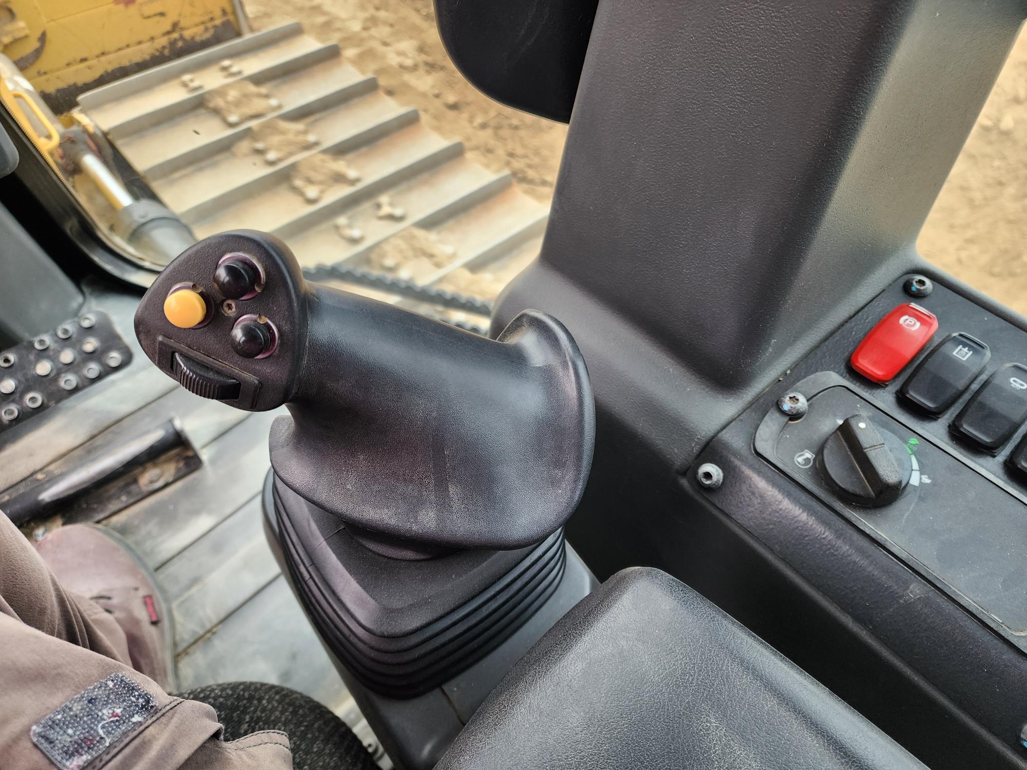 2018 CATERPILLAR D5K2 LPG - Image 15