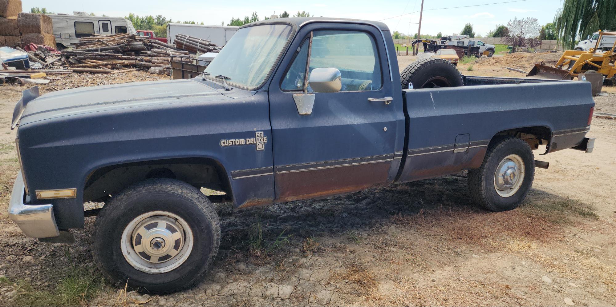 1987 CHEVROLET Custom Deluxe 20 V Conventional 3/4 Ton 4x4 - view 3 of 17