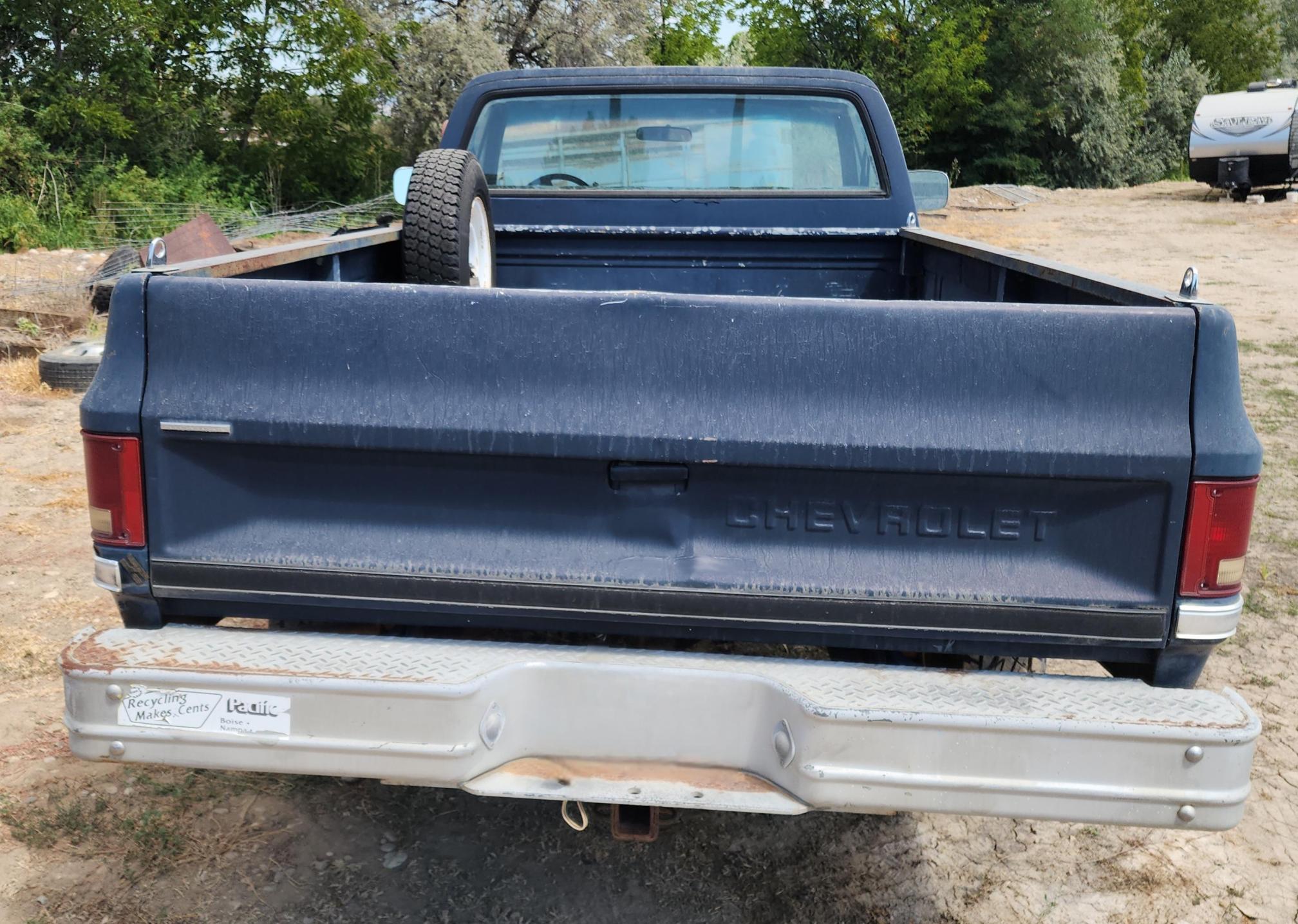 1987 CHEVROLET Custom Deluxe 20 V Conventional 3/4 Ton 4x4 - Image 6