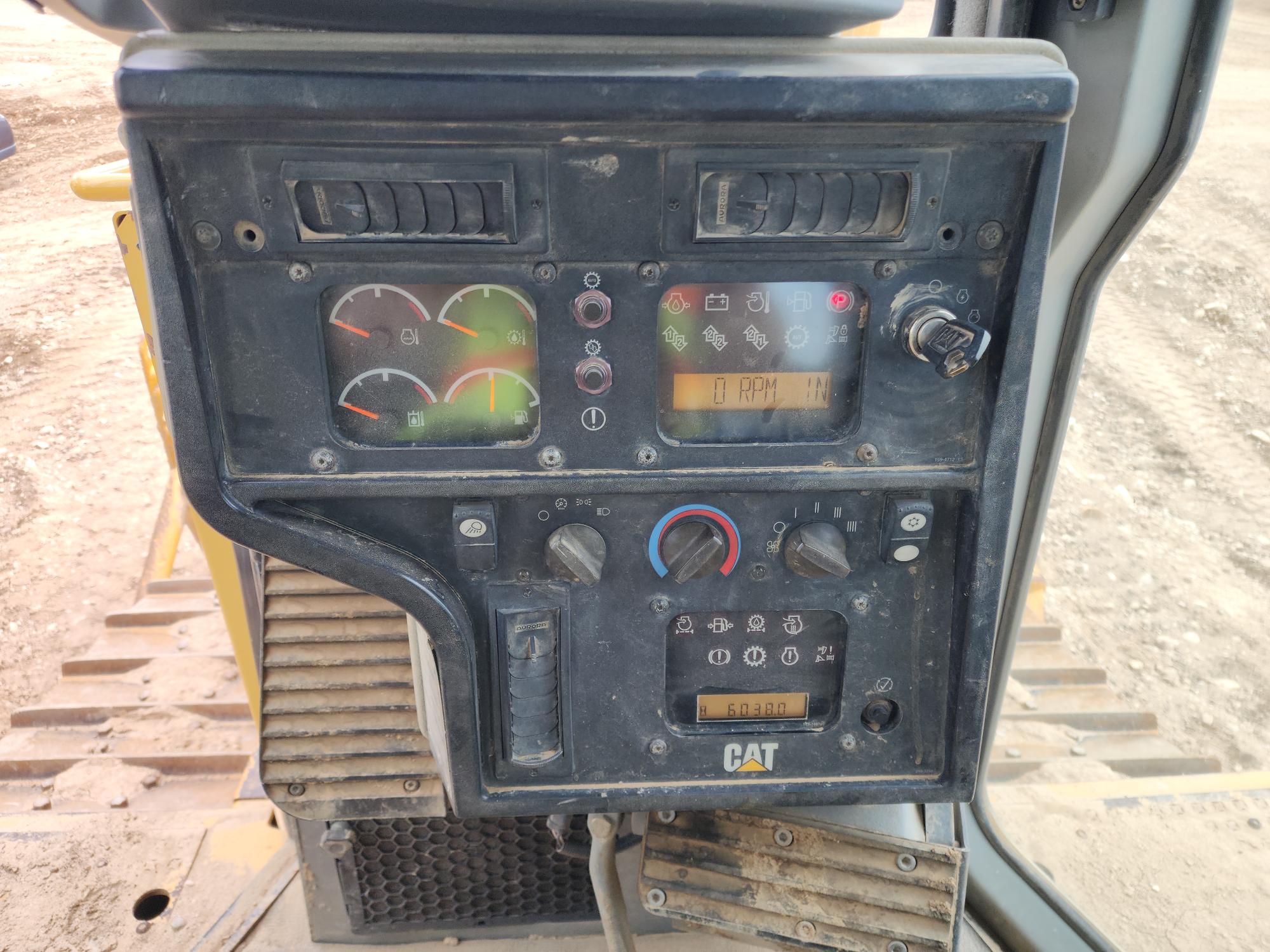 2006 CATERPILLAR D6R XL II Dozer Ripper - Image 12