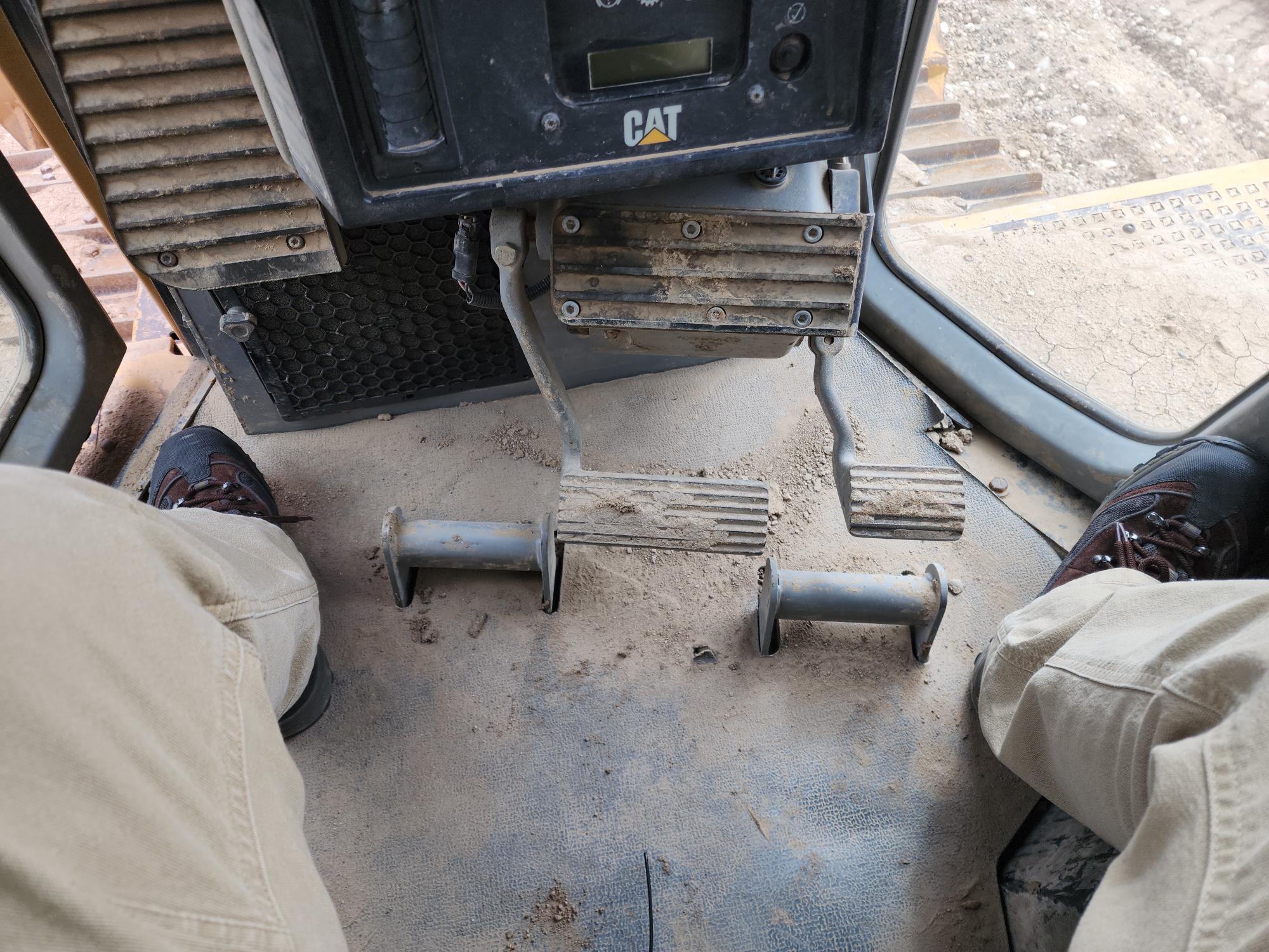 2006 CATERPILLAR D6R XL II Dozer Ripper - view 19 of 36